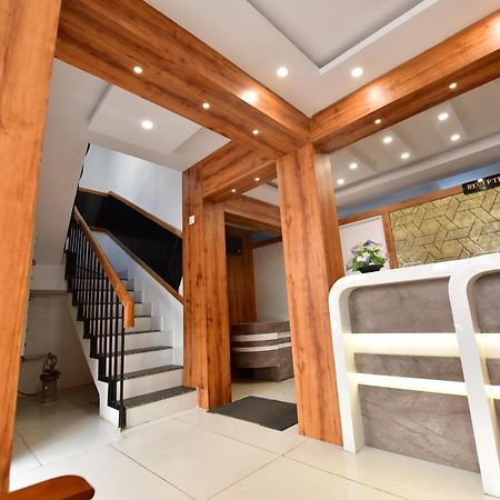 Hotel Surya Lodge マイソール エクステリア 写真